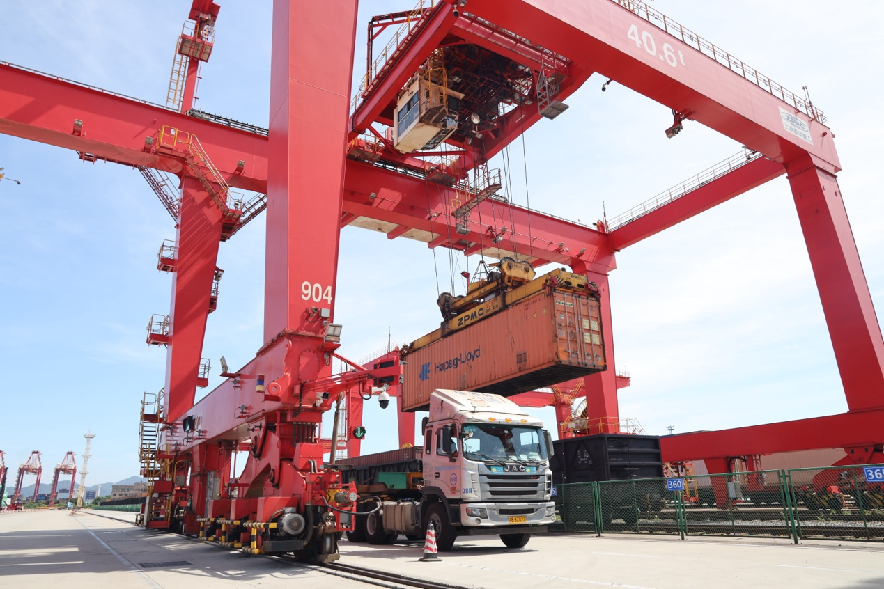 milan米兰资源津巴布韦Bikita矿山首批透锂长石精矿到港